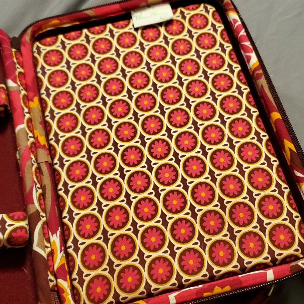 Vera Bradley crossbody hard case under fabric for electronic device